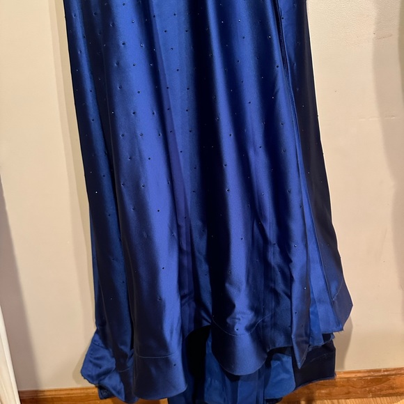 Ellie Wilde Prom Dress - Picture 16 of 16